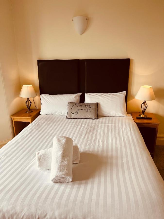 Heath Cottage Hotel Dewsbury Zewnętrze zdjęcie