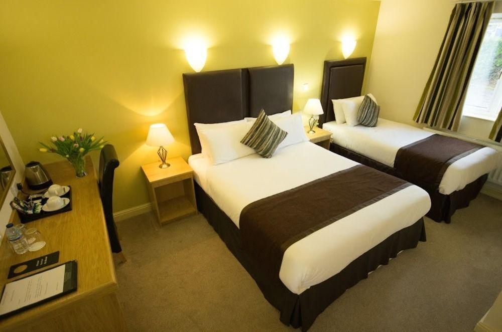 Heath Cottage Hotel Dewsbury Zewnętrze zdjęcie