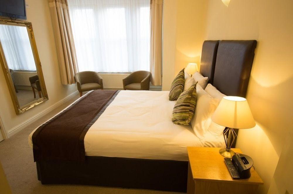 Heath Cottage Hotel Dewsbury Zewnętrze zdjęcie